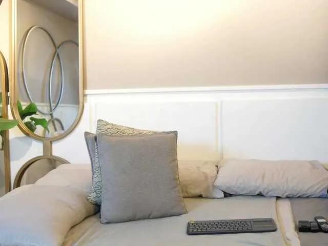 Offline SamaraCollinss on BongaCams