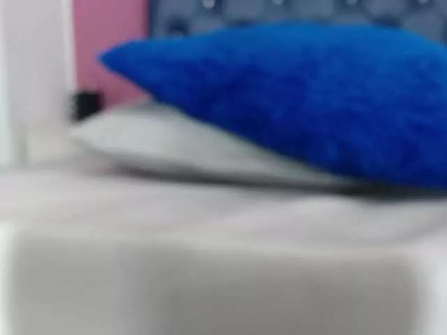 Offline SammyRose on BongaCams