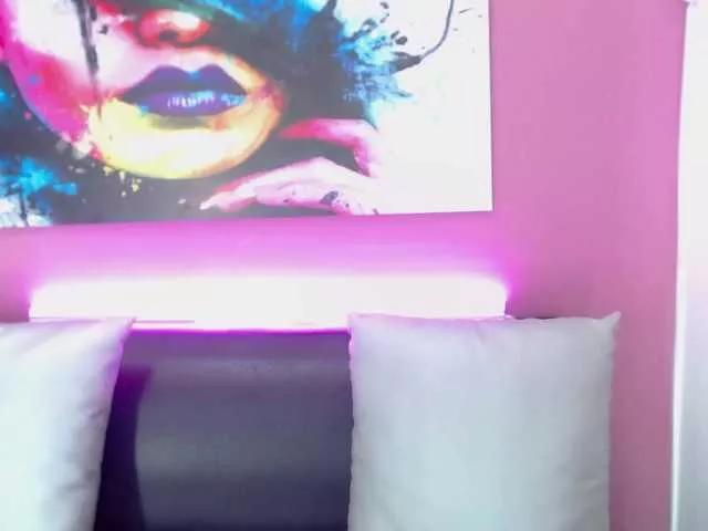 Offline SammyRose on BongaCams