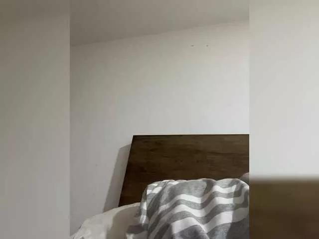 Sarah2Colliins on BongaCams 