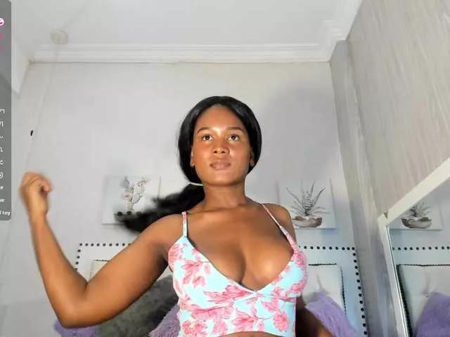 Offline SashaLuxx on BongaCams