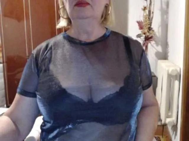 Freechat secretfox on BongaCams