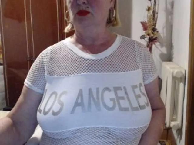 Freechat secretfox on BongaCams