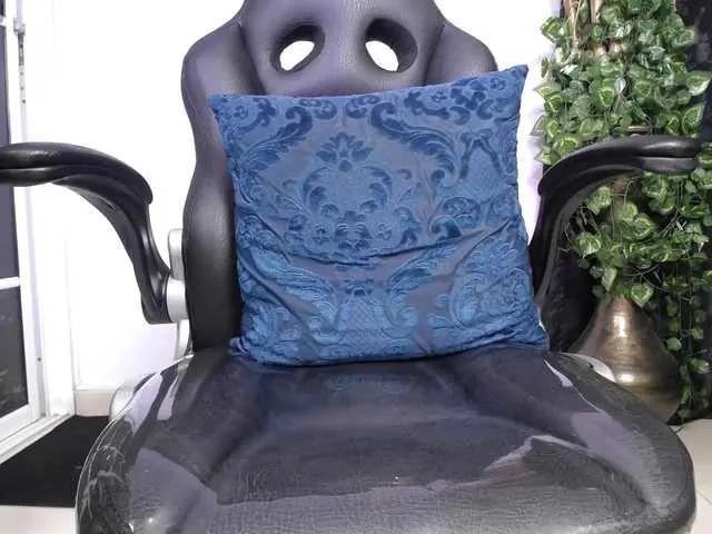 Offline shailayojana on BongaCams