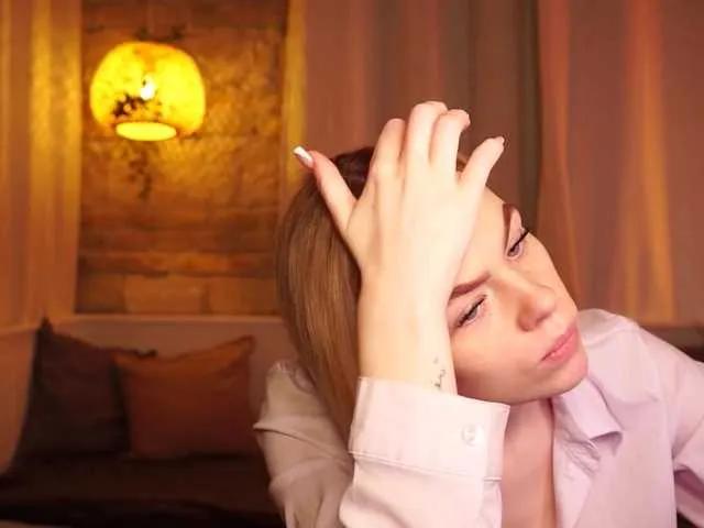 SnowwBarbie on BongaCams