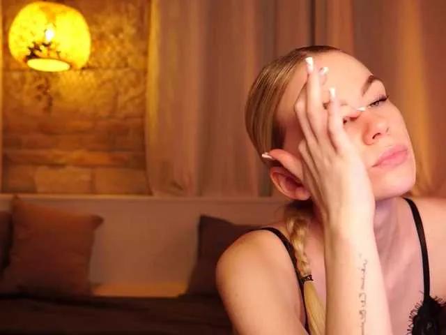 BongaCams SnowwBarbie is Freechat SnowwBarbie — Sweet kisses on my neck....If I had to pick just one, that would be it...but in general i love to explore and connect