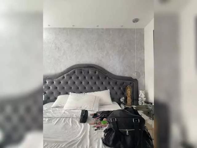 Offline sofia-grey on BongaCams