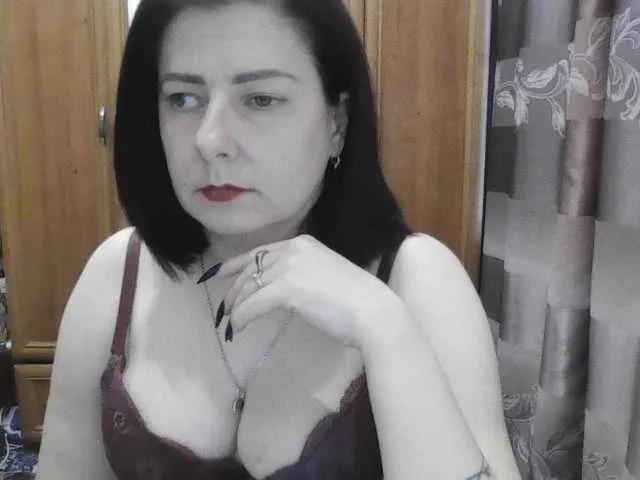 Freechat SophieNightAh on BongaCams