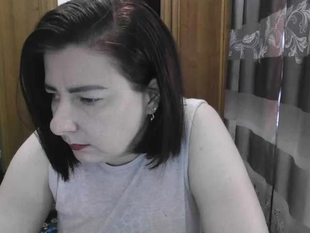 Freechat SophieNightAh on BongaCams