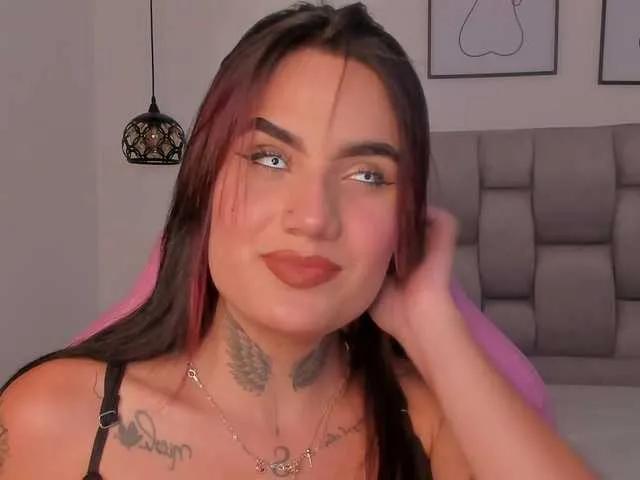 Offline Susan-sweet on BongaCams