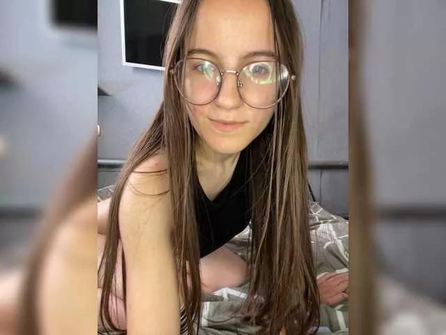 Offline sweet-kiss22 on BongaCams