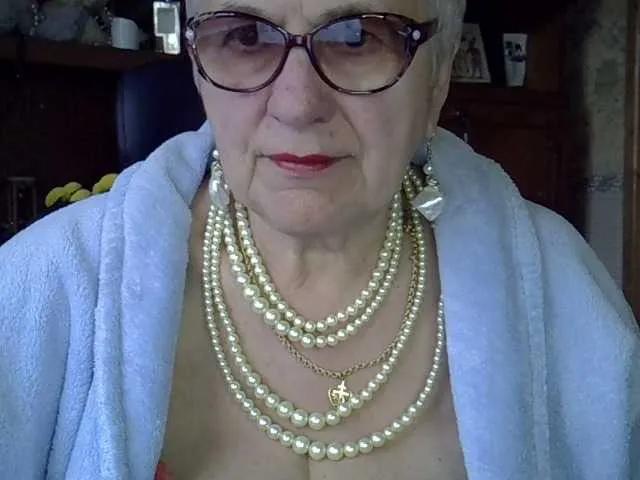 SweetCherry00 on BongaCams