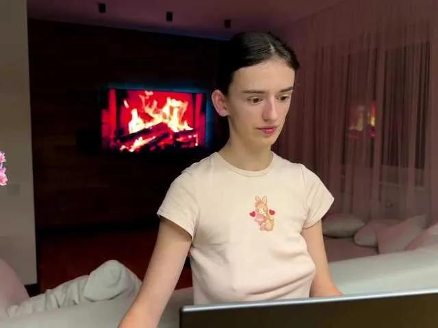 Freechat SweetieTati on BongaCams