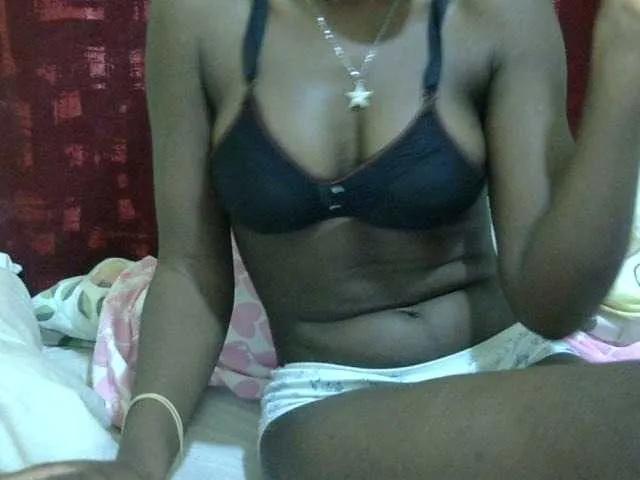 Sweetnanah on BongaCams 