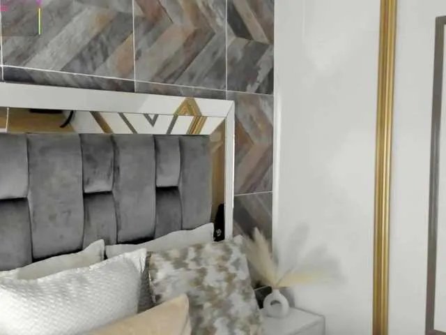 TaniaSmith on BongaCams