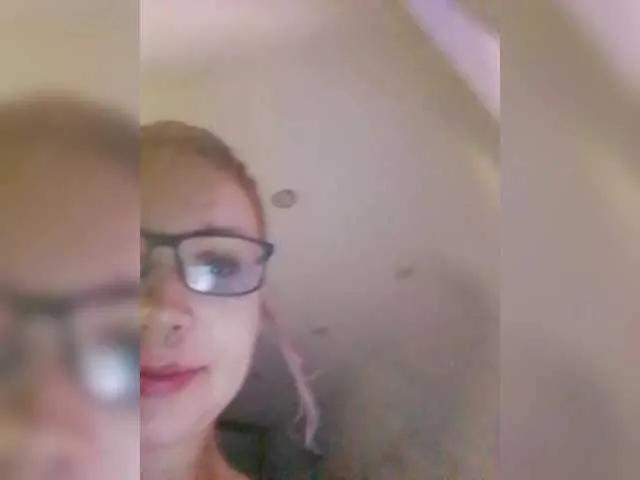 Offline TilyTily on BongaCams