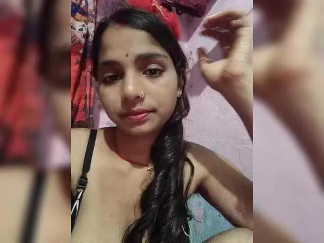 Tunnidelhi on BongaCams 