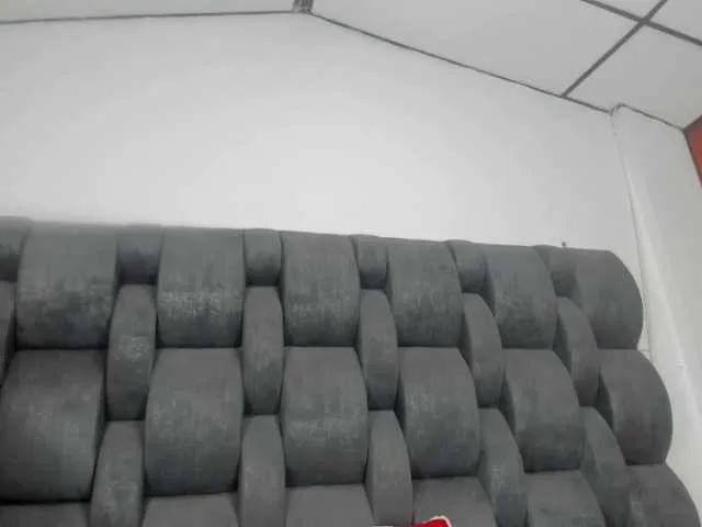 Freechat vauroracooper on BongaCams