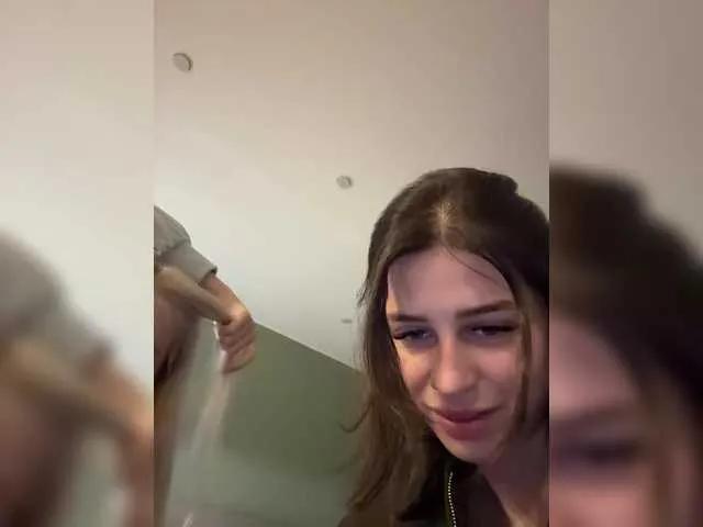 Offline VibroMashulkaDashulka on BongaCams