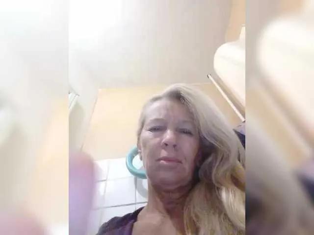 Offline victoria71 on BongaCams