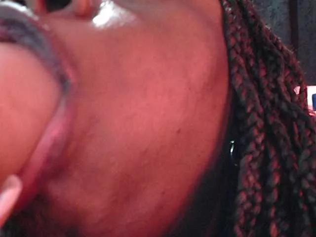 ViviannLane on BongaCams 