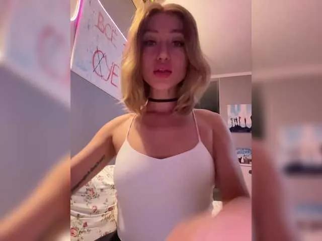 ViviRoss on BongaCams 