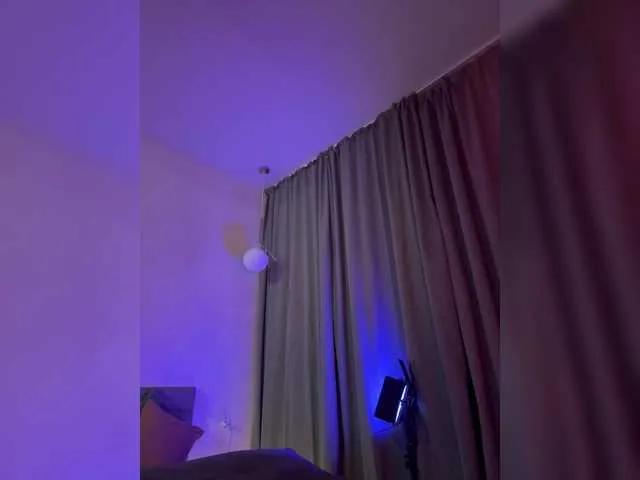 Offline WhoreMira on BongaCams