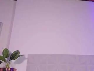 Offline kiimlee on CamSoda