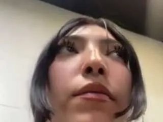 marianabranz — Make me moans with your best tips [220 tokens remaining]