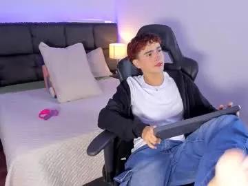 aiiden_15 — GOAL: show body [100 tokens remaining] Welcome to my room! my lovers!! #young #lovense #new #femboy #18