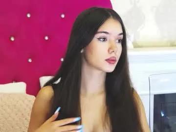 Freechat alexisdevine on Chaturbate