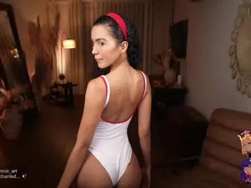 amnie_ on Chaturbate
