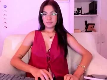 barbie_brunette3 on Chaturbate