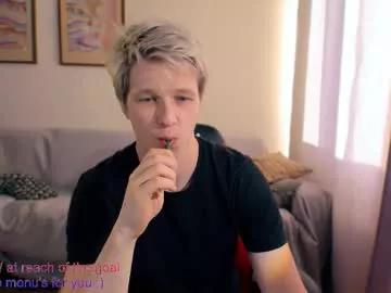 Freechat brestonsweet on Chaturbate