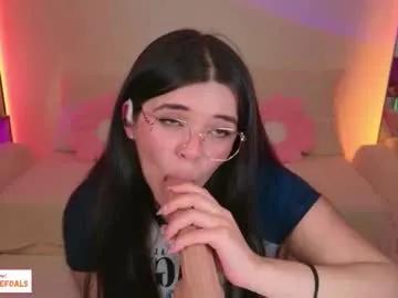 cammiefoalss —  Butt plug + spanks [150 tokens left] #deepthroat #ahegao #squirt #latina #bigboobs