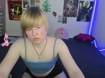 cattie_w_ — GOAL: Tease my top [37 tokens remaining] Welcome to my room! #nonude #blonde #young #new #feet