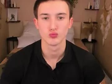 david__diamond — GOAL: naked 3 min [222 tokens remaining] Welcome to my room! #young #new #gay #pvt #master