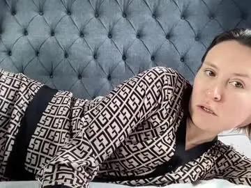 eatmypie69 — Goal 1 : Squirt (999 tokens remaining) Follow my  pieeater69 #milf #squirt #hairybush #hairy #anal