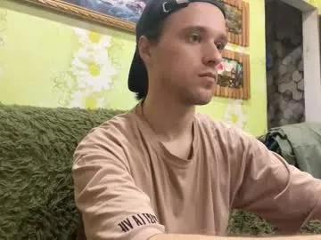 eric_blond on Chaturbate