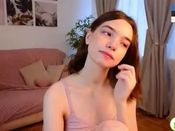 evi_brook on Chaturbate