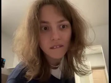 holydori on Chaturbate