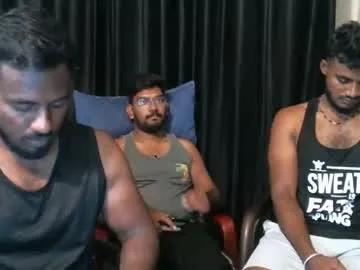 Freechat indiandesiguys2023 on Chaturbate