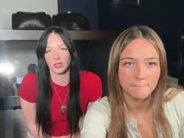 Freechat kendallmonroee on Chaturbate