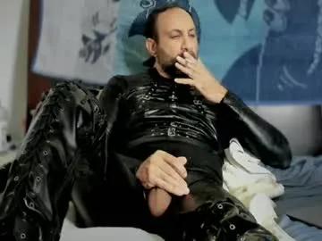 kinkyguy323232 on Chaturbate 