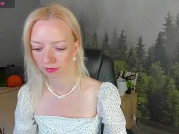 lisa_magnusson — GOAL: lower the straps [20 tokens remaining] Hello everyone! My name is Lisa and I'm new to this site! Help me take my first steps here! #milf #feet #skinny #smalltits #new