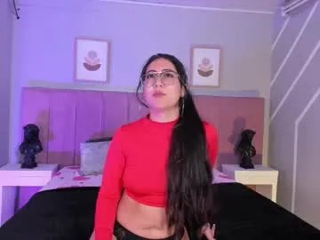 lunaliaa_ — GOAL: Squeeze boobs + moan [54 tokens remaining] Tell me I'm your good girl! #young #squirt #bigass #latina #longhair