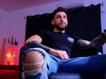 mightyaaron on Chaturbate