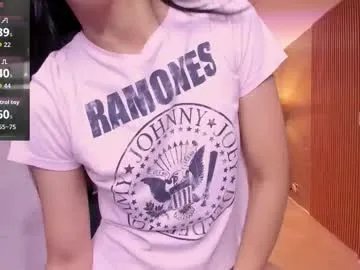 miiaa_evans on Chaturbate 