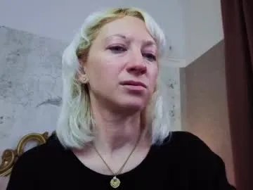 natalie_bitton — Erotic Striptease,hot dildo blowjob &Squirt in glass ,double penetration 88,77,66,111,222,444 1001 levels that get me hotter mood,squirt #french #blonde #british #squirt #classy [2002 tokens remaining]