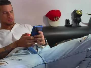 Freechat nixon347932 on Chaturbate